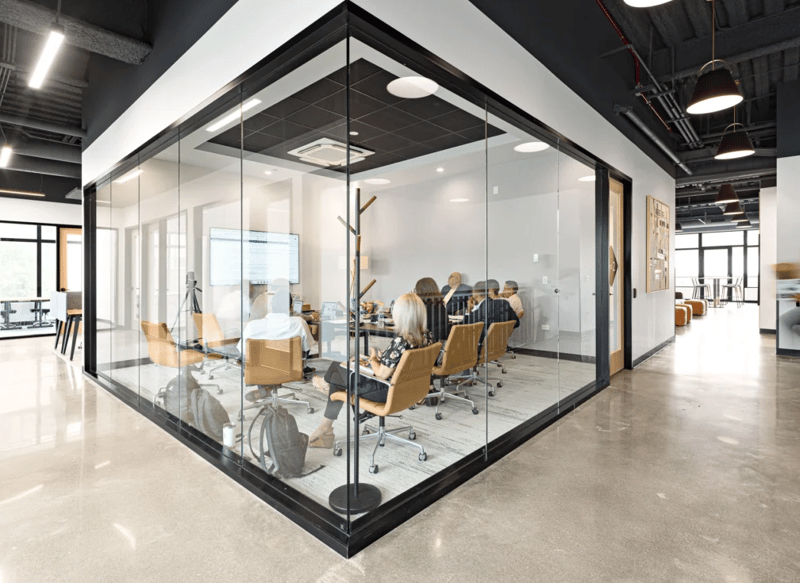 Expansive - North Center - 3838 N Ravenswood, 60613 - Chicago, IL image 5