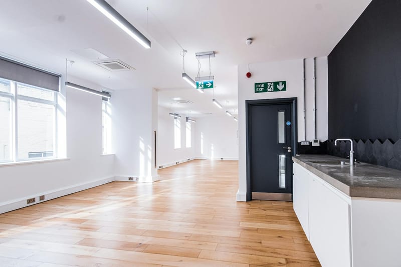 Sub800 Managed (965 - 965 sqft) - 23 Clerkenwell Close, London EC1R 0AA, UK image 2