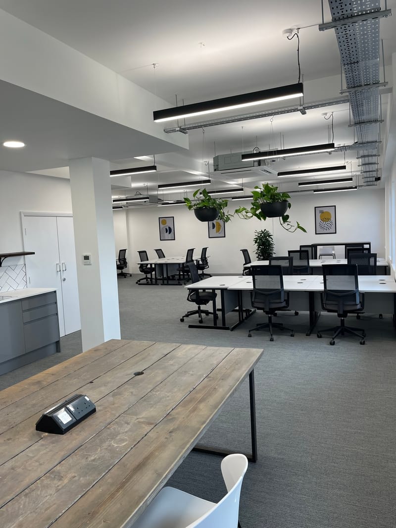 Ashville Group Serviced Offices - Castlebridge - 20 Cowbridge, CF11 - Cardiff image 3