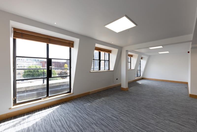Sub800 Managed (1,243 - 1,243 sqft) - 25 W Tenter St, London E1 8DT, UK image 3
