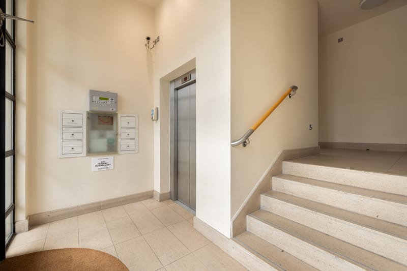 Sub800 Managed (1,243 - 1,243 sqft) - 25 W Tenter St, London E1 8DT, UK image 24