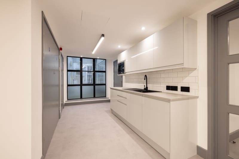 Sub800 Managed (1,243 - 1,243 sqft) - 25 W Tenter St, London E1 8DT, UK image 4
