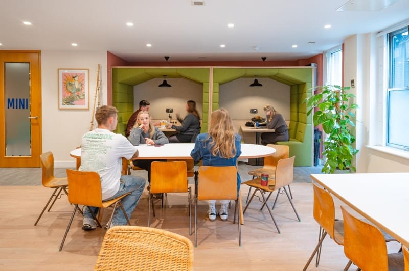 The Sandbox Workspace - 58 Borough High Street, SE1 1XF -  Borough image 3