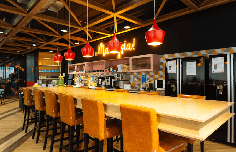 WORQ Coworking Spaces - The Podium - UOA Business Park 1 - Jalan Pengaturcara, 40150 - Subang image 4
