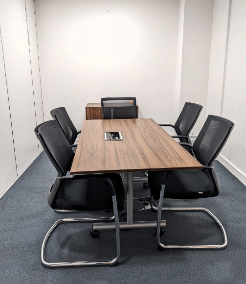 Space 32 - 15 Greycoat Place, SW19 - Victoria image 5