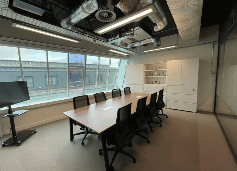 Space 32 - 56-58 Southwark Street, SE1 - London Bridge image 3