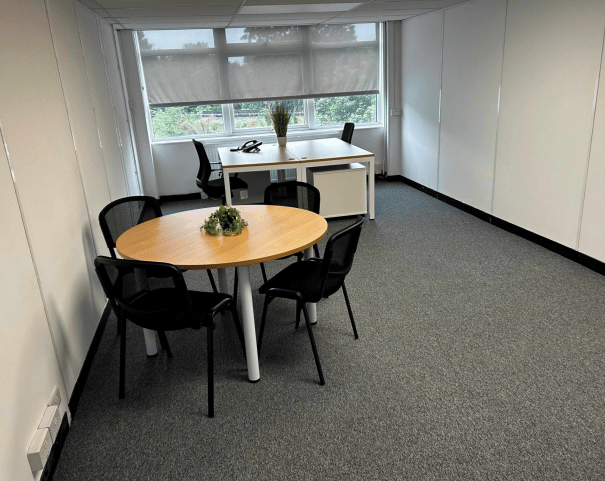 Capital Industrial (Managed 270 - 2,260 sqft) - Sutton Business Centre - Restmor Way, SM6 - Wallington image 4