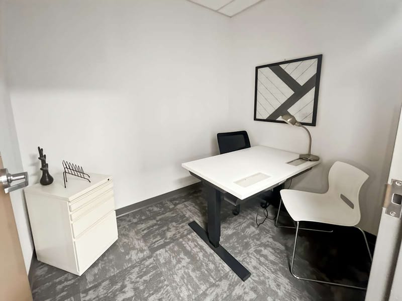 Regus - 1053 Farmington Avenue, 06032 - Farmington image 4