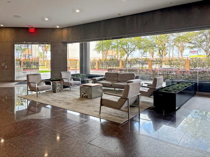 Regus - 6671 Southwest Fwy, 77074 - Houston image 5