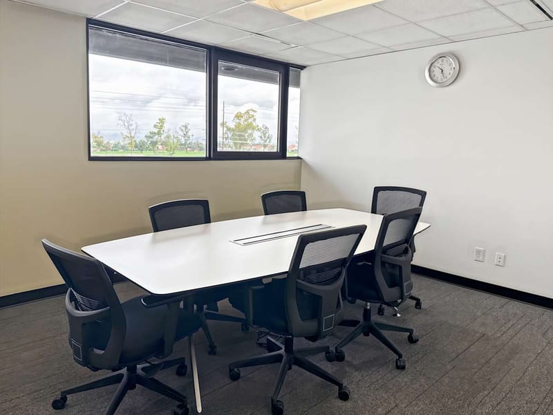 Regus - 560 W Brown Rd, 85201 - Mesa image 9
