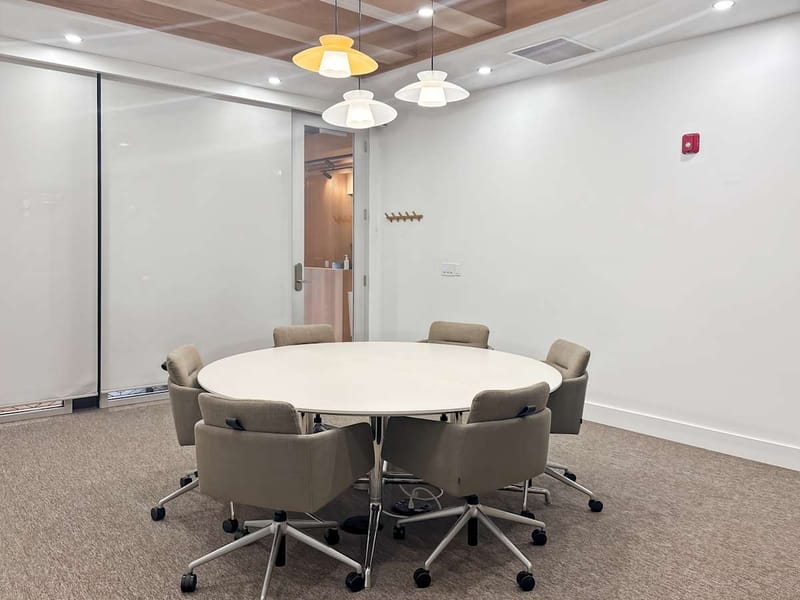 Regus - 3080 Tamiami Trail E, 34112 - Naples image 9