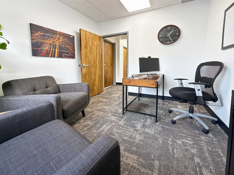 Regus - 333 W Commercial Street, 14445 - East Rochester image 4