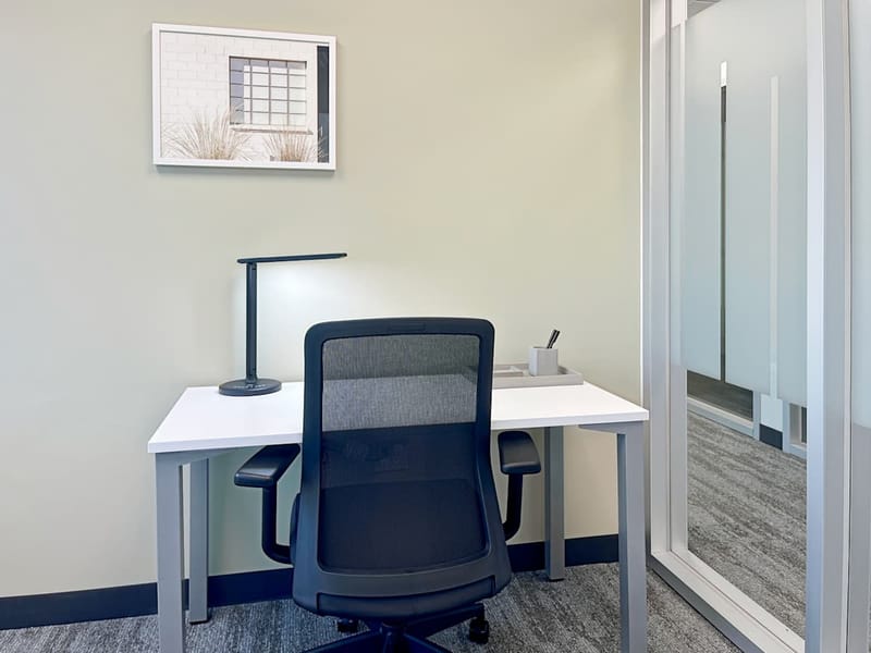Regus - 411 State Route 17, 07604 - Hasbrouck Heights image 4
