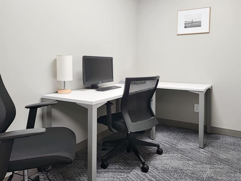 Regus - 3950 Sunforest Ct, 43623 - Toledo image 4