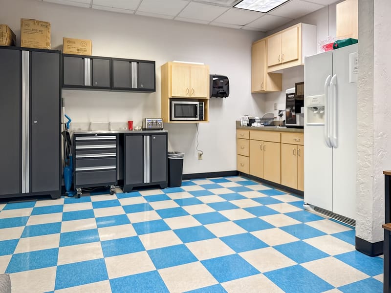 Regus - 100 NE 5th St, 73104 - Oklahoma City image 6
