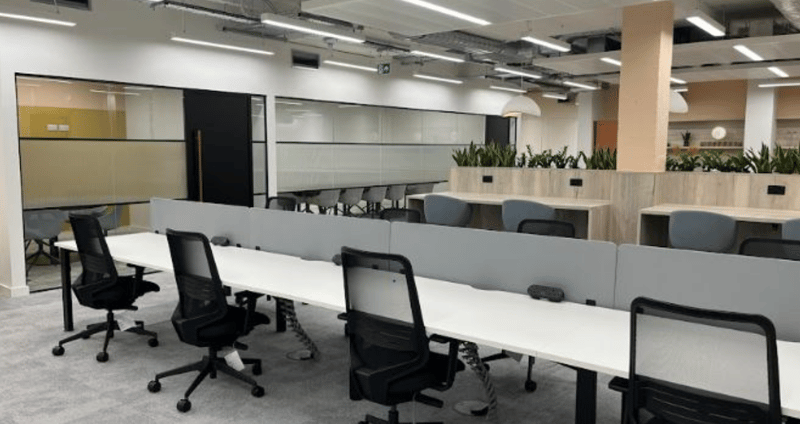 Situu (Managed 2,940 sqft) - 30 Golden Square, W1F - Soho image 2