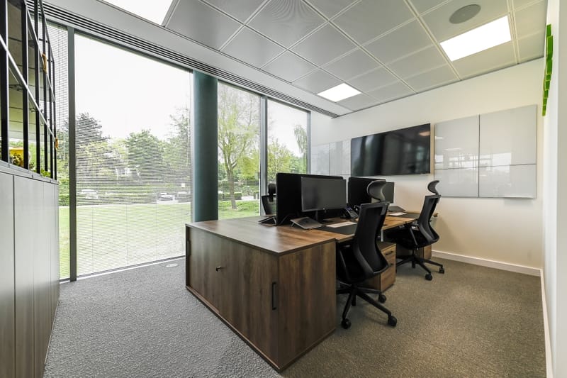 YOOOGROUP - No1 The Heights - Wellington Way, KT13 - Weybridge image 5