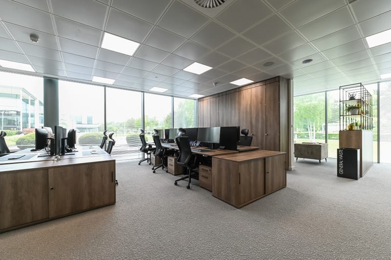 YOOOGROUP - No1 The Heights - Wellington Way, KT13 - Weybridge image 10