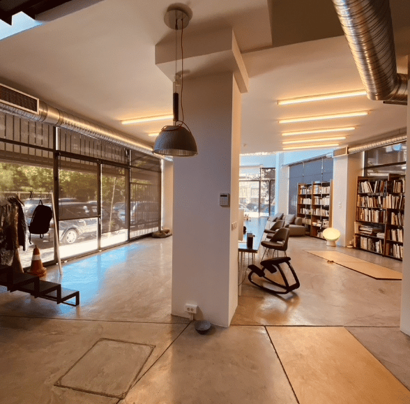 Shampoo Films (Managed 1,000 - 1,400 sqft) - 1 Maouer Street, 11745, Athens image 9