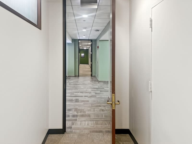 Regus - 125 South Wacker Dr,Suite 300 image 2