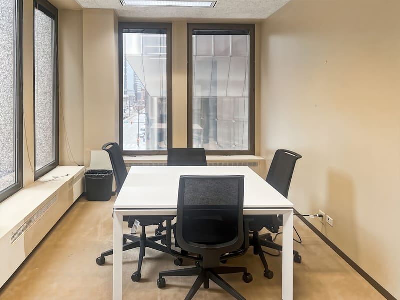 Regus - 125 South Wacker Dr,Suite 300 image 9