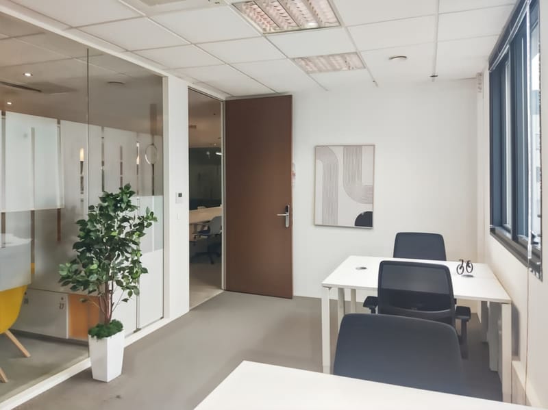 Regus - 9- 11 rue Gaston Boyer image 11