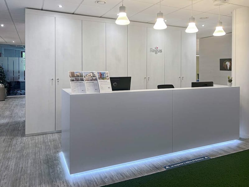 Regus - 9- 11 rue Gaston Boyer image 2