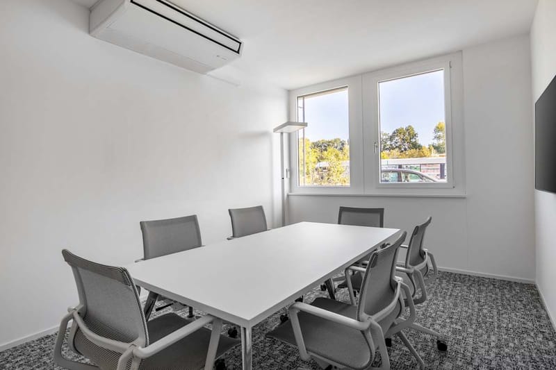Regus - GF, 1st, 2nd, 3rd, 4th floor,Karl-Ferdinand-Braun-Str. 5 image 3