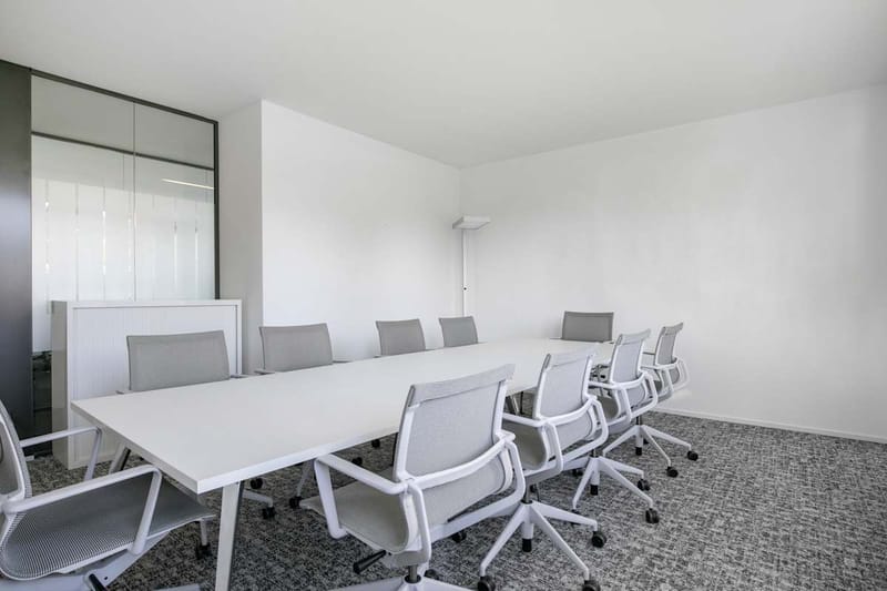 Regus - GF, 1st, 2nd, 3rd, 4th floor,Karl-Ferdinand-Braun-Str. 5 image 9