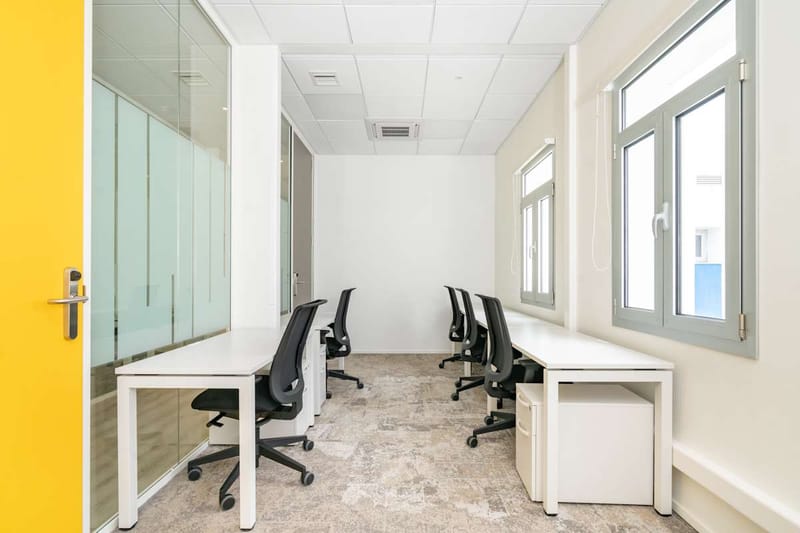Regus - Vasileos Irakleiou 53 & Karolou Ntil image 9