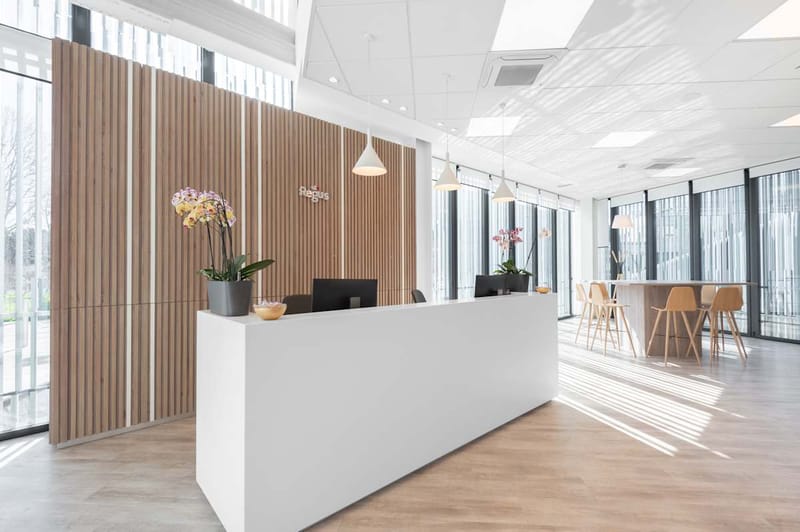 Regus - Piazza Carlo Magno n.21 image 2