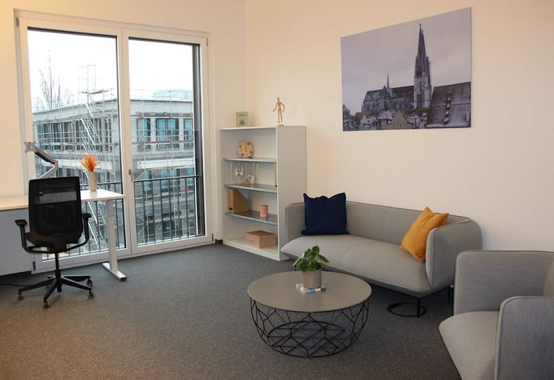Regus - Johanna-Kinkel-Straße 1 + 2 image 5