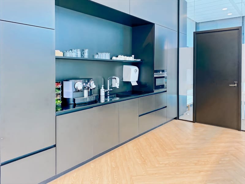 The Office Operators - Herikerbergweg 292-342 image 6