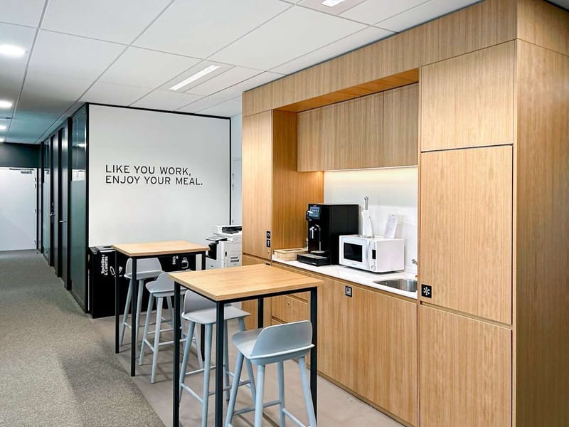 Spaces - 132 boulevard Michelet image 6