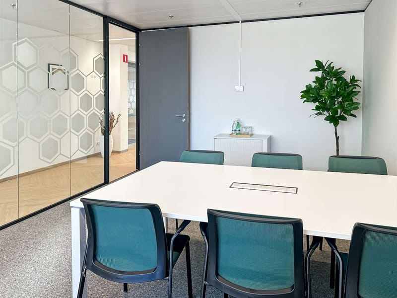 The Office Operators - Amstelplein 54, 26e etage image 4