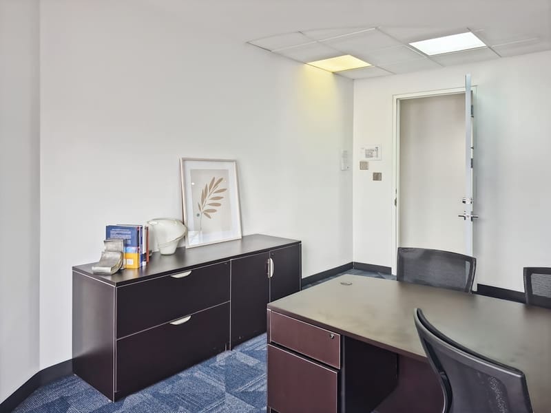 Hq - 335 Hoffer Dr image 5