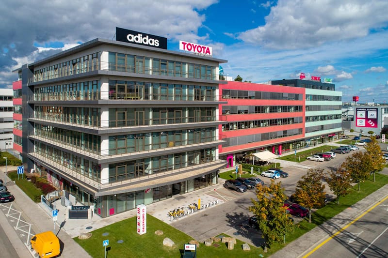 Regus - Galvaniho 15/A image 11