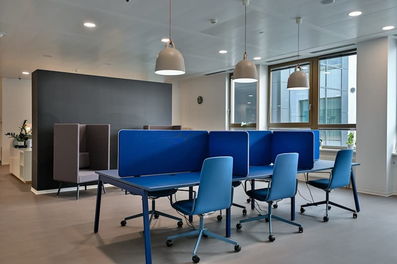 Regus - Galvaniho 15/A image 5