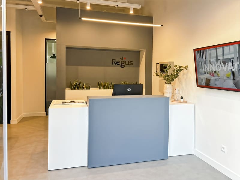 Regus - Calle Al Mutamid 6,Edificio Vega 1 image 2