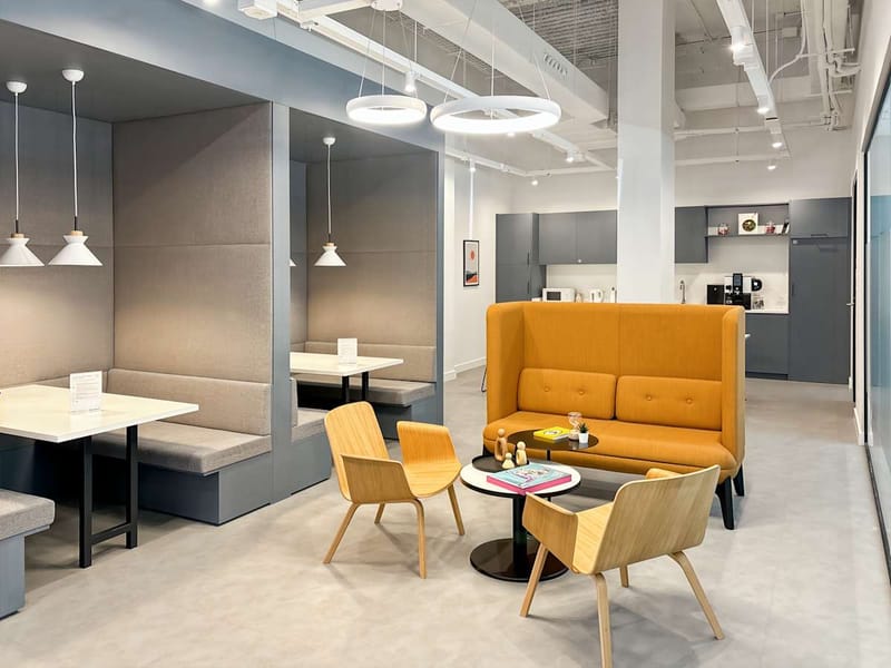 Regus - Calle Al Mutamid 6,Edificio Vega 1 image 5