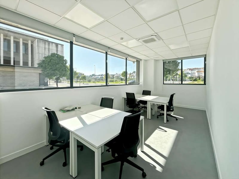 Regus - Calle Al Mutamid 6,Edificio Vega 1 image 9