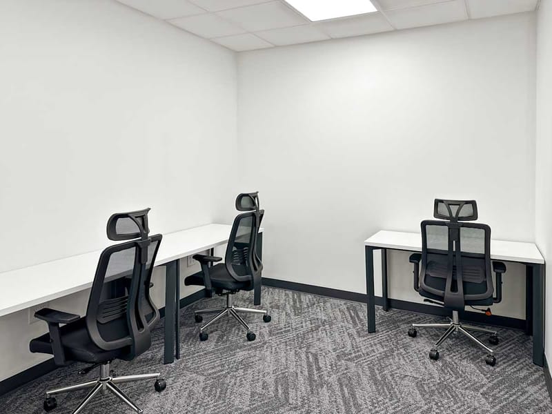 Regus - 3300 Gateway Centre Blvd,1st Floor image 11