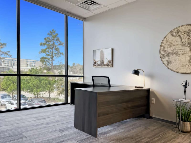 Regus - 1135 Grand Central Parkway image 4
