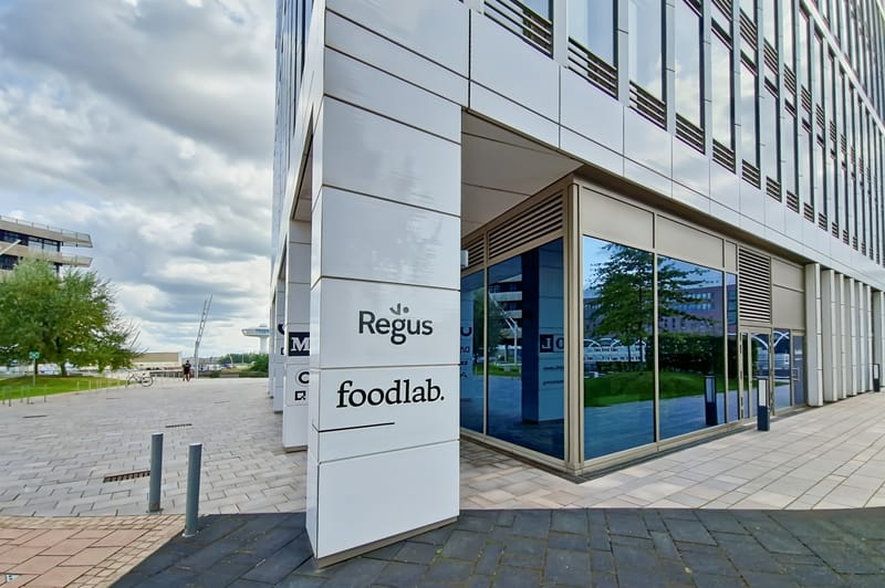 Signature - Signature by Regus Watermark,Überseeallee 10 image 14
