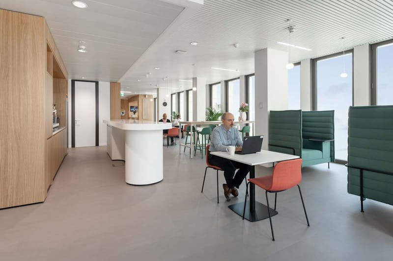 Spaces - 53 Bd Royal image 12