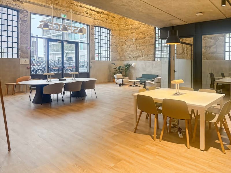Spaces - Avenida Meneres,640 image 7