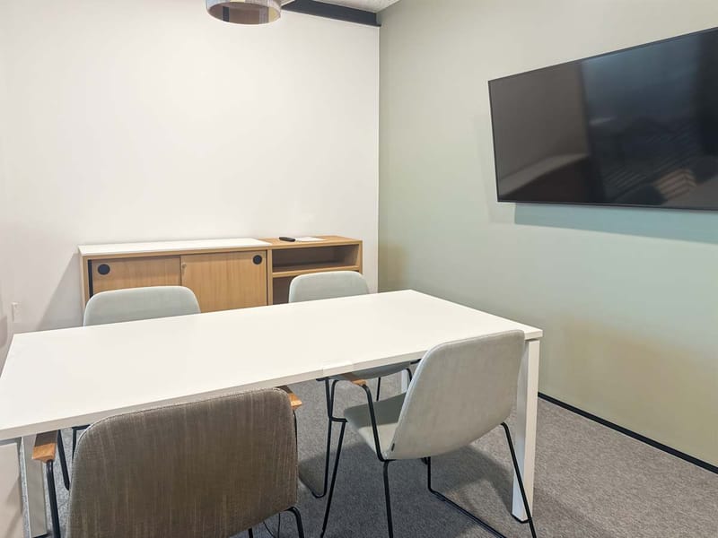 Spaces - Avenida Meneres,640 image 9