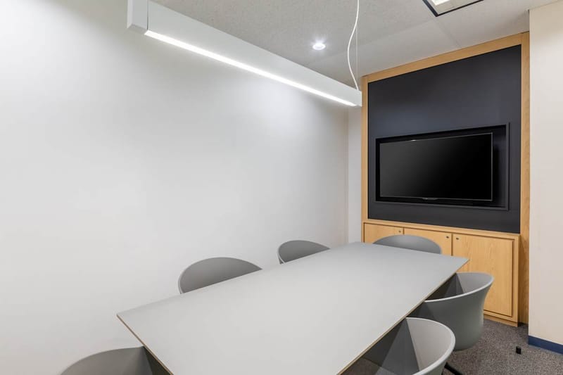 Regus - Dolce Square 5F/8F, 9-7,Hashimoto-cho, Naka-ku image 3
