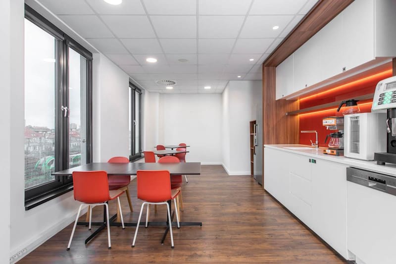 Regus - Wojewodzka 10 Offices,Wojewodzka 10 street,3rd and 4th floor image 6