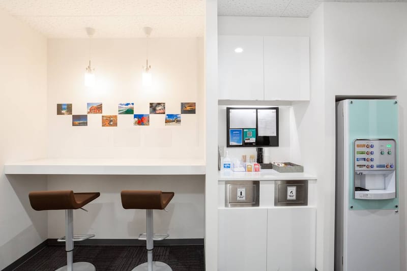 Regus - 1F & 4F & 5F  Hawk City Naha Building,1-10-24 Matsuo, Naha-shi image 6